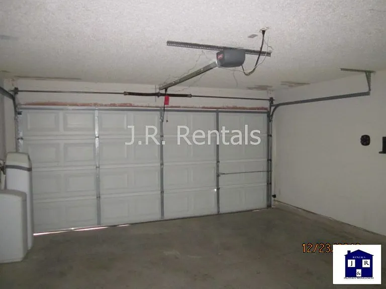 3615 Coral Bay Ln — Photo 37