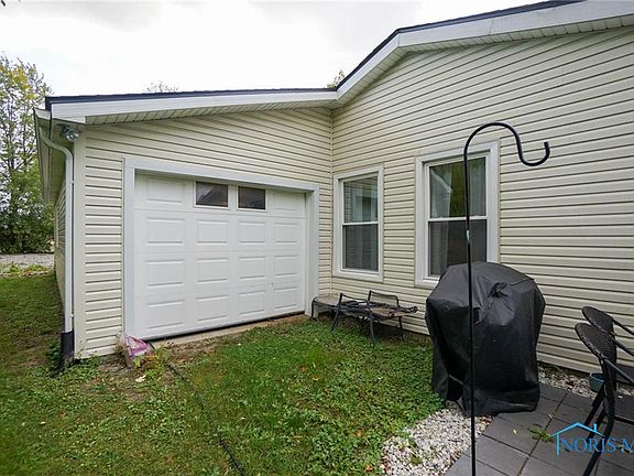 5th image of 15172 Township Road 215