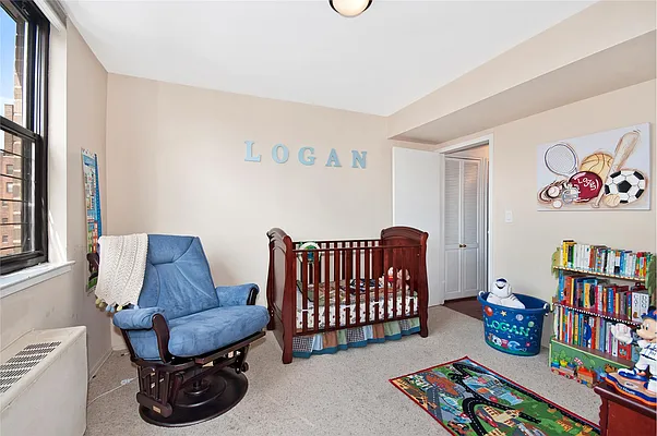 Sold by Douglas Elliman | media 15