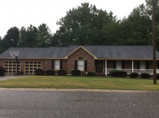 2615 Larwood Dr, Fayetteville, NC 28306