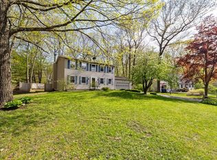 447 Oak Cir, Colchester, VT 05446