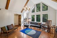 Manchester Dr-S1909-007.jpg