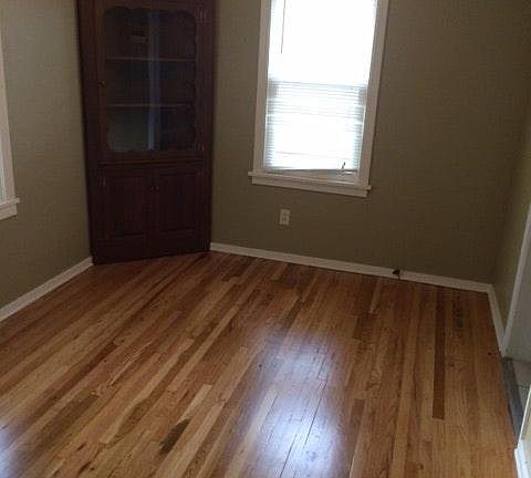 4th image of 2827 Northwood Ave