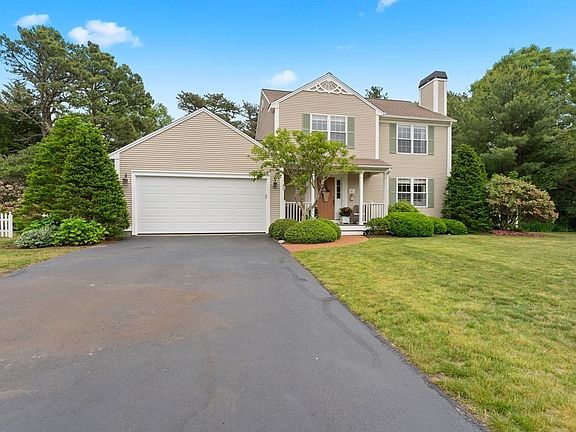 3rd image of 41 Nathan Ln