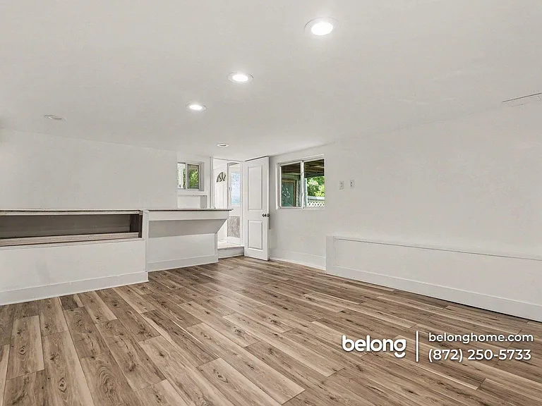 21W546 Bemis Rd — Photo 11
