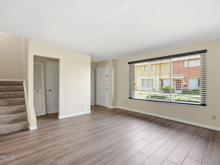 3937 S Mill Ave — Photo 4