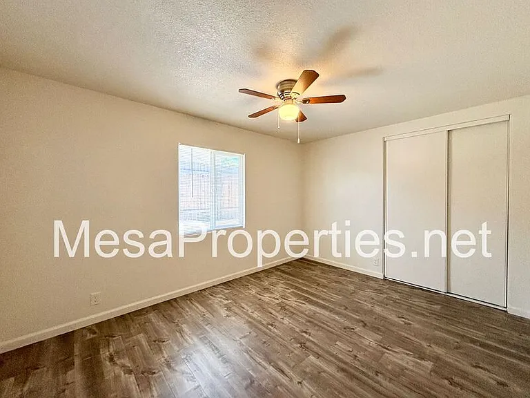 820 Caliente Dr — Photo 14
