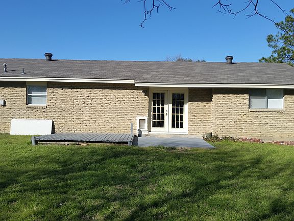 2nd image of 1506 Harvest Hill Ln