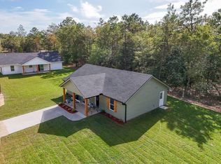 143 Country Blvd, Defuniak Springs, FL 32433