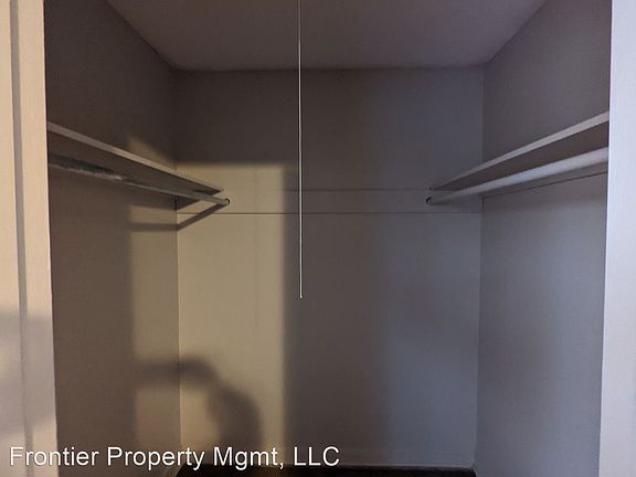 3rd image of 2901 Lawnridge Ct APT D