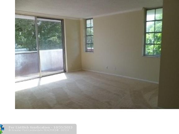 4th image of 3001 S Palm Aire Dr APT 208