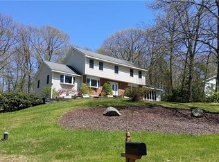 3 Windward Dr, New Fairfield, CT 06812