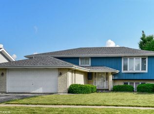 3037 200th Pl, Lynwood, IL 60411