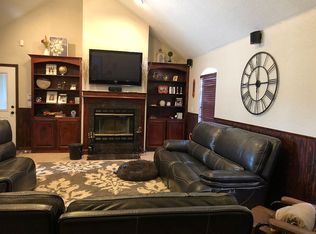 405 Huntington Rd, Ardmore, OK 73401