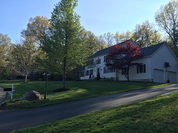 2nd image of 56 Winterberry Dr