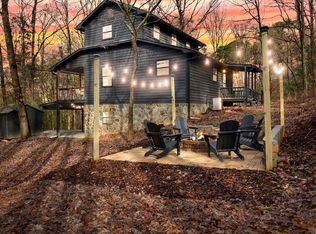 136 Fox Run Dr, Blue Ridge, GA 30513