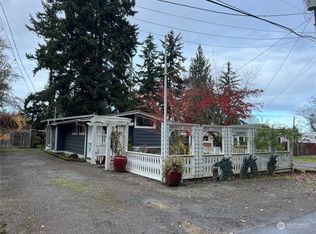 131 Wilcox Ln, Sequim, WA