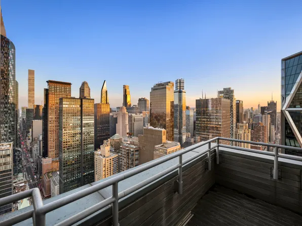 301 West 57th Street image 13 of 13