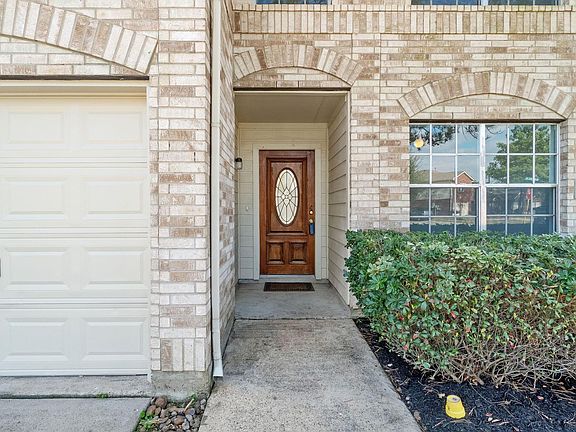 4th image of 11831 Solon Springs Dr