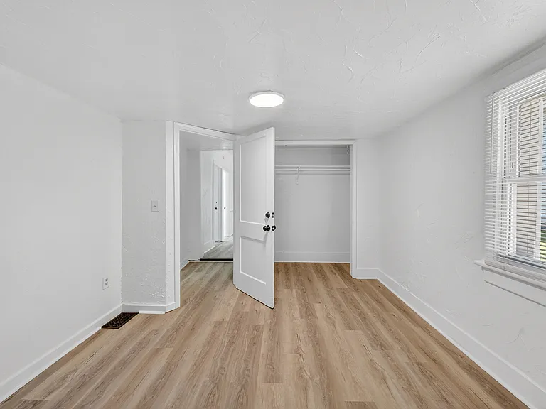 511 Brown St — Photo 22