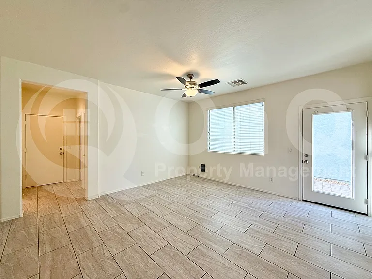 3834 E Santa Fe Ln — Photo 11