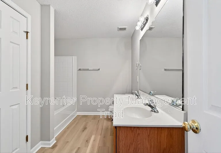 2703 Stafford St — Photo 6