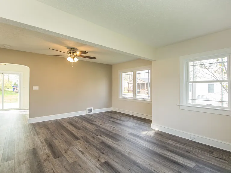 Family Room/ Walkway to Kitchen