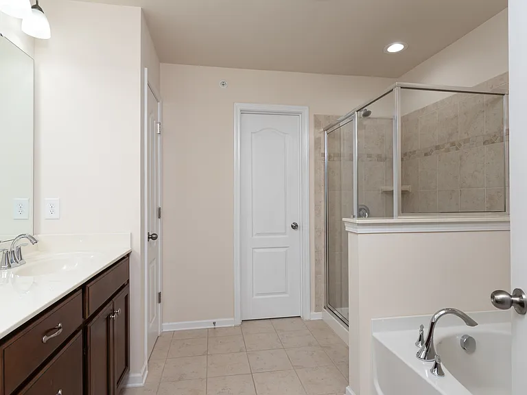 114B Clarendon St — Photo 20