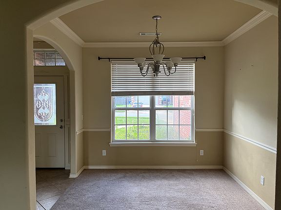 2nd image of 3101 SW Camden Dr