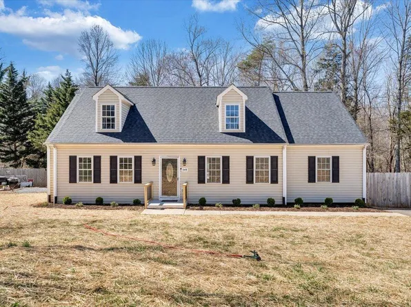 348 Smoketree Ln, Lynchburg, VA 24502