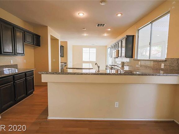 4th image of 9055 Danesbury Ct