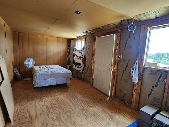 3rd image of Mountain View Ln