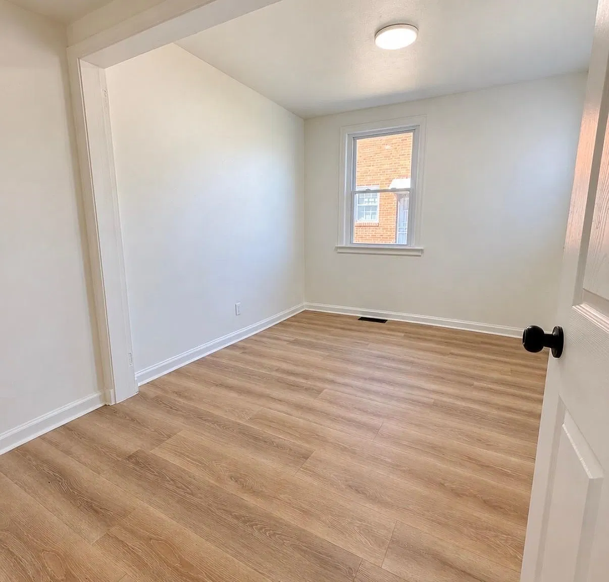 3 bed, 2.0 bath, 1567 sqft, $1,675 — Photo 2