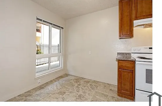 3620 West St #2 — Photo 11