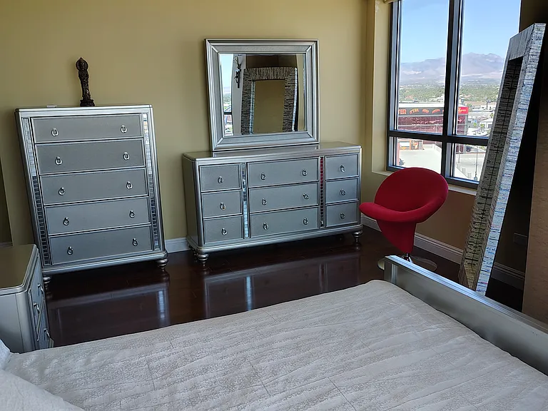 200 W Sahara Ave #1208 — Photo 5