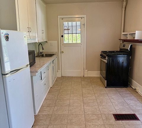 5th image of 1518 W Mission Ave #E