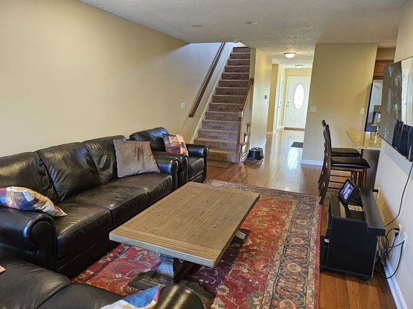 353 Fuller St UNIT 22, Ludlow, MA 01056