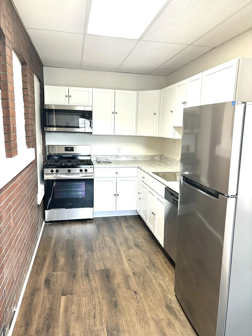 436 Westminster Ave #436-unit 1 photo 1