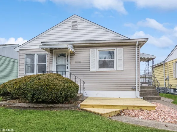 1615 171st Pl, Hammond, IN 46324