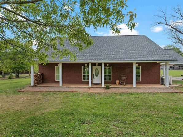 3166 County Road 232 N, Henderson, TX 75652