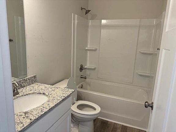 5th image of 260 Young Town Cir
