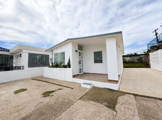 76 Calle Luna Urb, Carolina, PR 00979