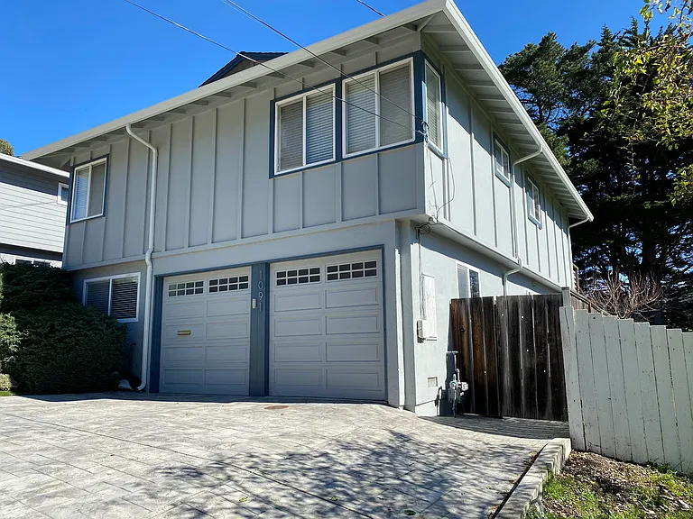 1091 Banyan Way — Photo 14