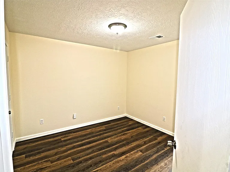 4727 Ivy Meadow Ln — Photo 3