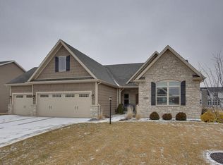 1209 English Oak Dr, Champaign, IL