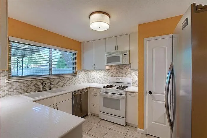 1705 Krizan Ave — Photo 8
