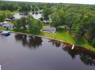 150 Frankie Ln, Cadillac, MI 49601