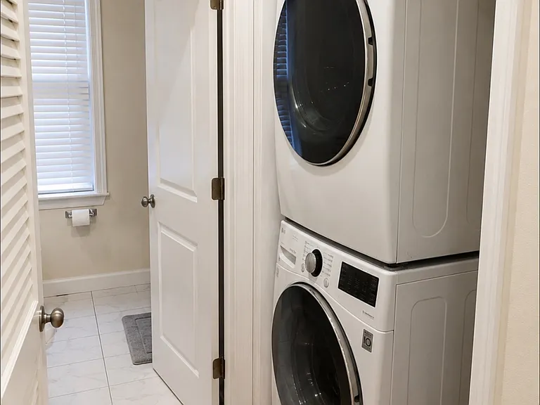 1845 Ontario Pl NW #2 — Photo 7