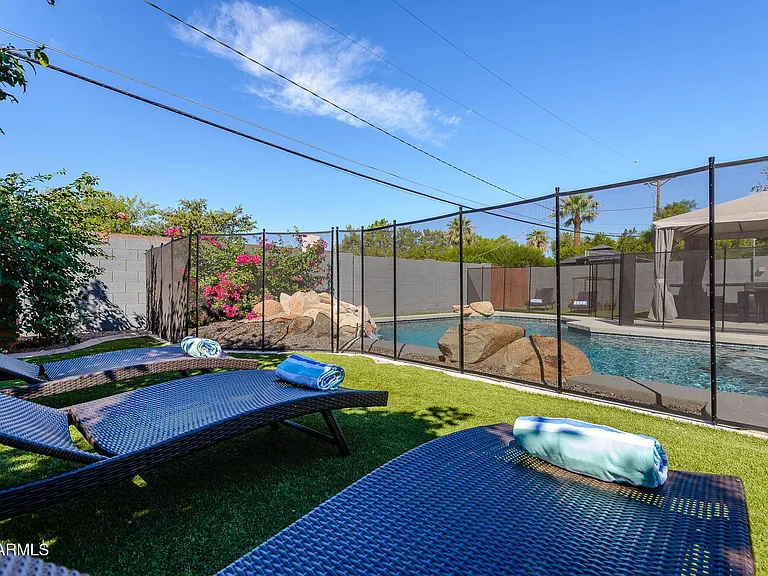 4514 N 35th Pl — Photo 39