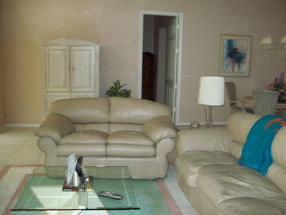 3rd image of 5359 Ventura Drive
